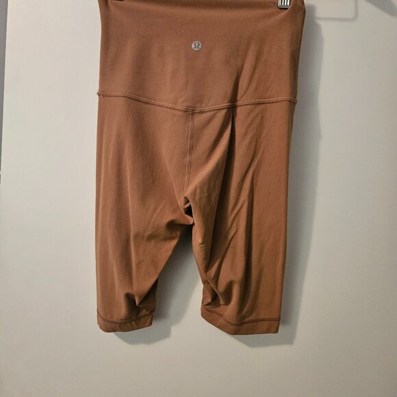 Shorts - Picture 1 of 2